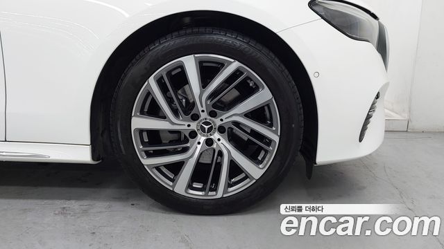 Mercedes-Benz E-Class E220d 4MATIC Exclusive
