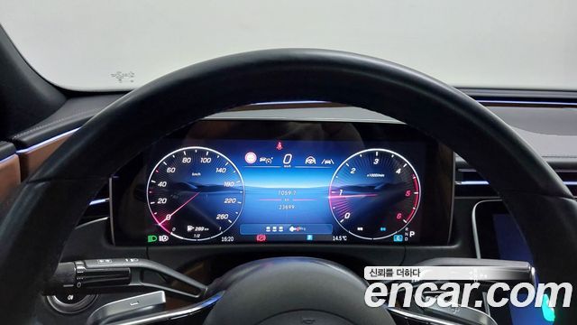 Mercedes-Benz E-Class E220d 4MATIC Exclusive
