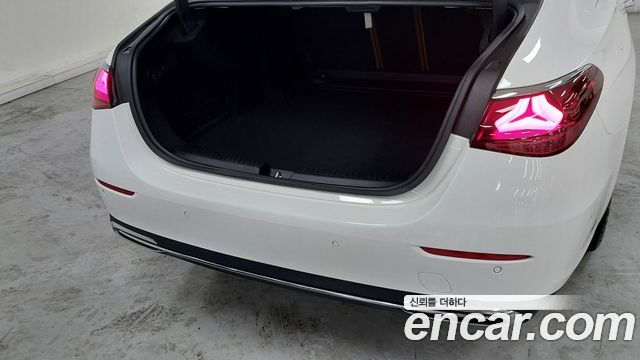 Mercedes-Benz E-Class E220d 4MATIC Exclusive