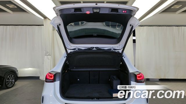 Mercedes-Benz EQA EQA250 AMG Package