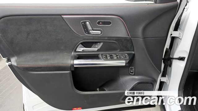 Mercedes-Benz EQA EQA250 AMG Package