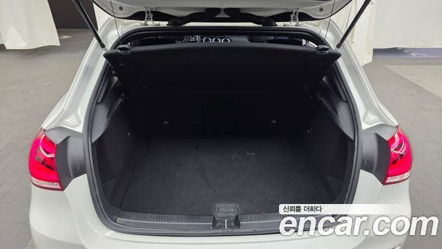 Mercedes-Benz A-Class A220 Hatchback