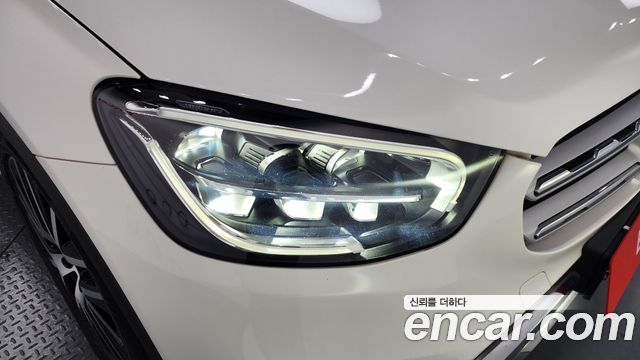 Mercedes-Benz GLC-Class GLC300 4MATIC