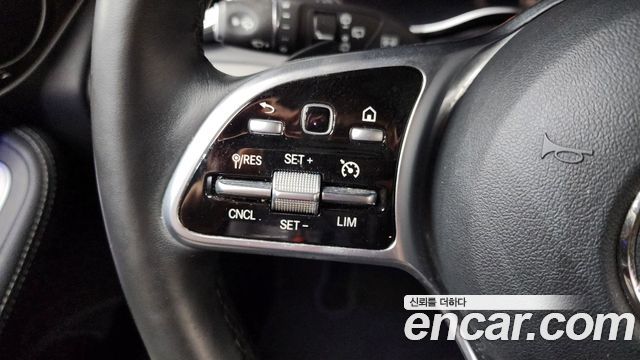 Mercedes-Benz GLC-Class GLC300 4MATIC