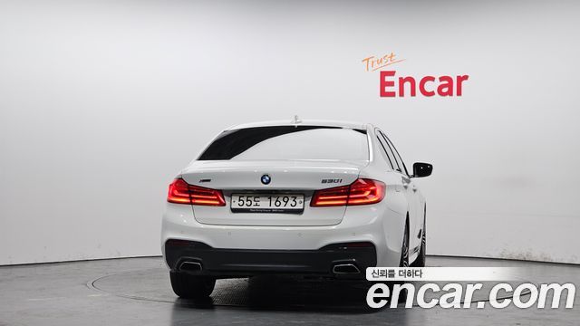 BMW 5-Series 530i M Sport Package Plus