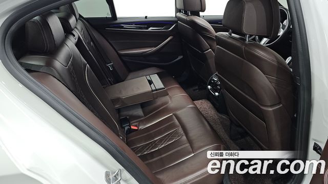 BMW 5-Series 530i M Sport Package Plus