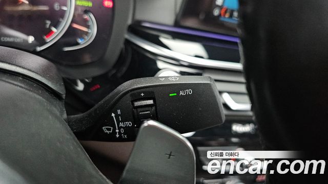 BMW 5-Series 530i M Sport Package Plus