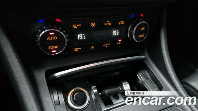 Mercedes-Benz GLA-Class GLA220