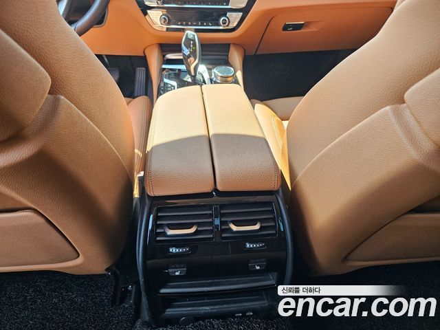 BMW 5-Series 520i Luxury