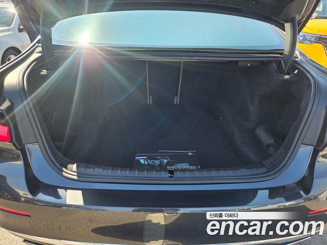 BMW 5-Series 520i Luxury