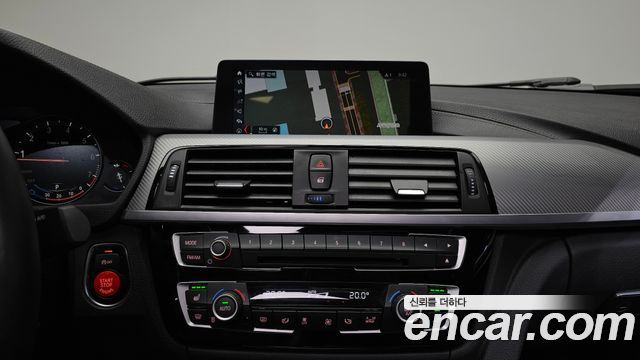 BMW 3-Series 320i M Sport Shadow