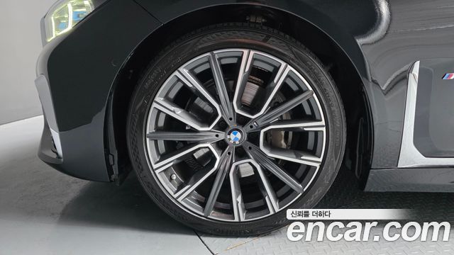 BMW 7-Series 740Li xDrive M Sport Package