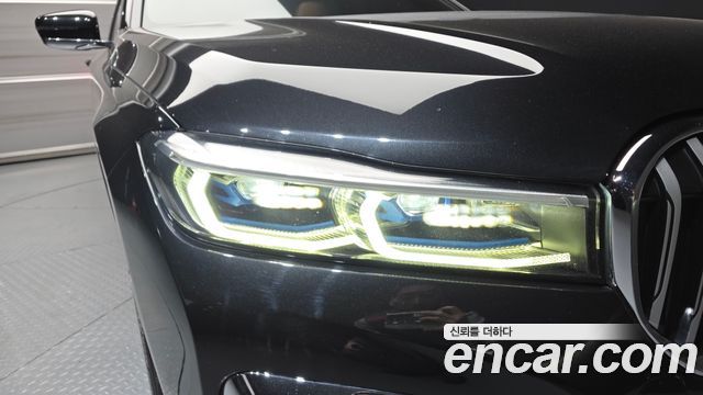 BMW 7-Series 740Li xDrive M Sport Package