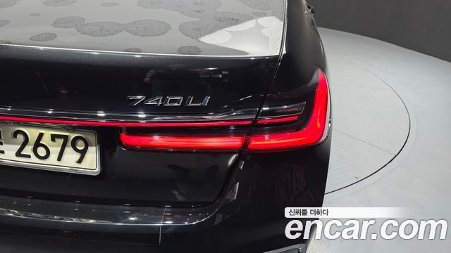 BMW 7-Series 740Li xDrive M Sport Package