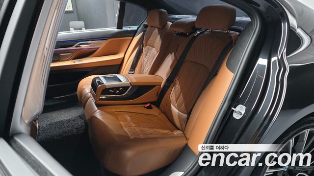 BMW 7-Series 740Li xDrive M Sport Package