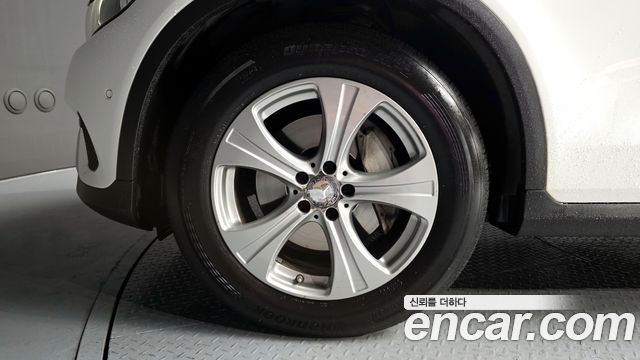 Mercedes-Benz GLC-Class GLC220 d 4MATIC