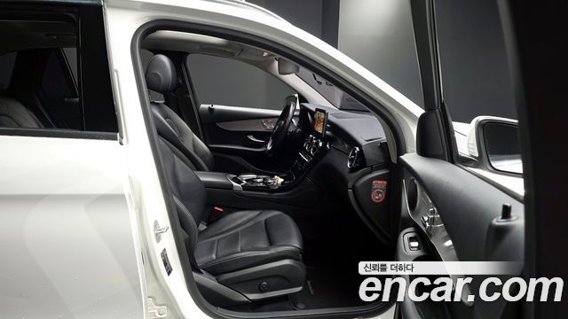 Mercedes-Benz GLC-Class GLC220 d 4MATIC