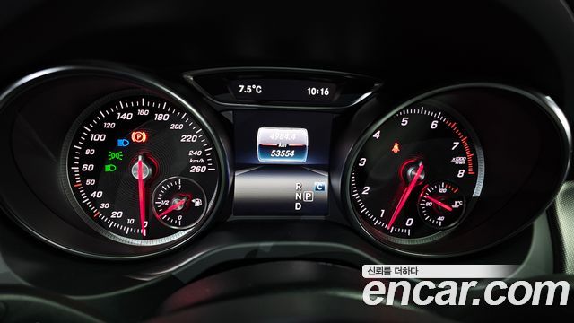 Mercedes-Benz CLA-Class CLA220 AMG Line