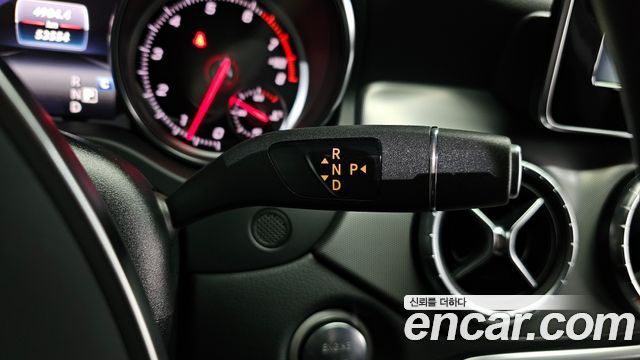 Mercedes-Benz CLA-Class CLA220 AMG Line
