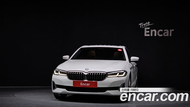 BMW 5-Series 520i Luxury