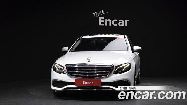 Mercedes-Benz E-Class E220d Exclusive