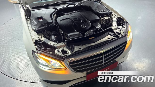 Mercedes-Benz E-Class E220d Exclusive