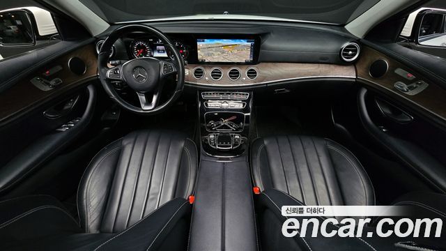 Mercedes-Benz E-Class E220d Exclusive
