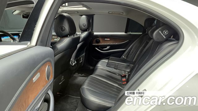 Mercedes-Benz E-Class E220d Exclusive