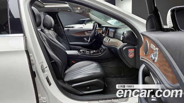 Mercedes-Benz E-Class E220d Exclusive