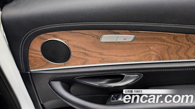 Mercedes-Benz E-Class E220d Exclusive