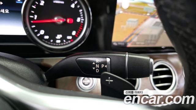 Mercedes-Benz E-Class E220d 4MATIC Exclusive