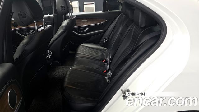 Mercedes-Benz E-Class E220d 4MATIC Exclusive