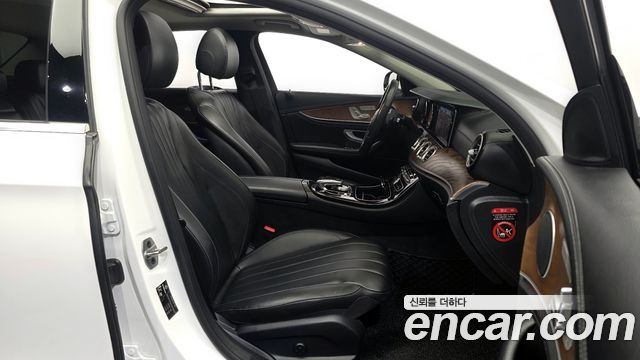 Mercedes-Benz E-Class E220d 4MATIC Exclusive