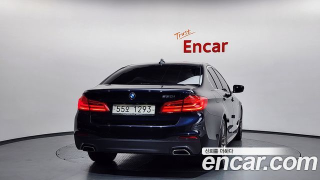 BMW 5-Series 530i M Sport Package Plus