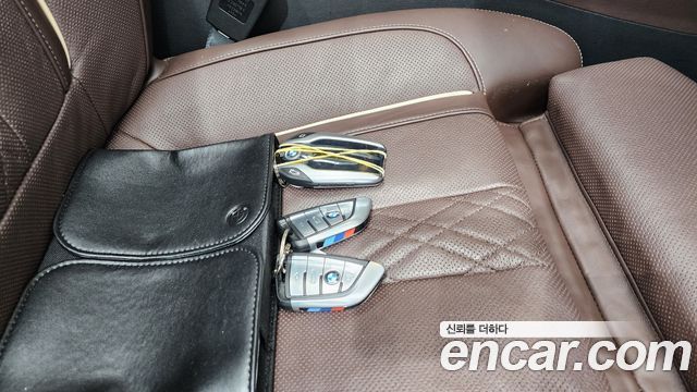 BMW 5-Series 530i M Sport Package Plus