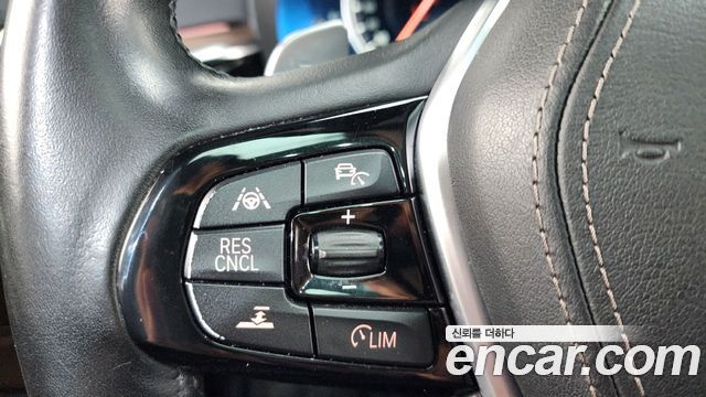 BMW 5-Series 530i M Sport Package Plus