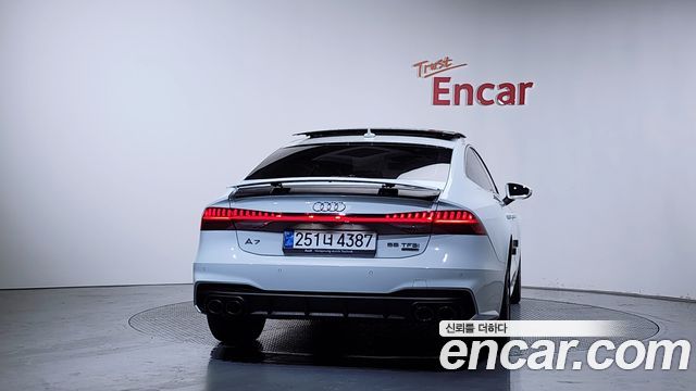 Audi A7 55 TFSI Quattro Premium