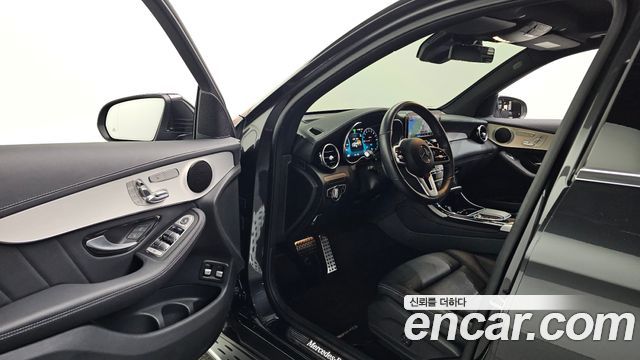 Mercedes-Benz GLC-Class GLC300e 4MATIC