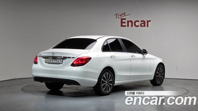Mercedes-Benz C-Class C200