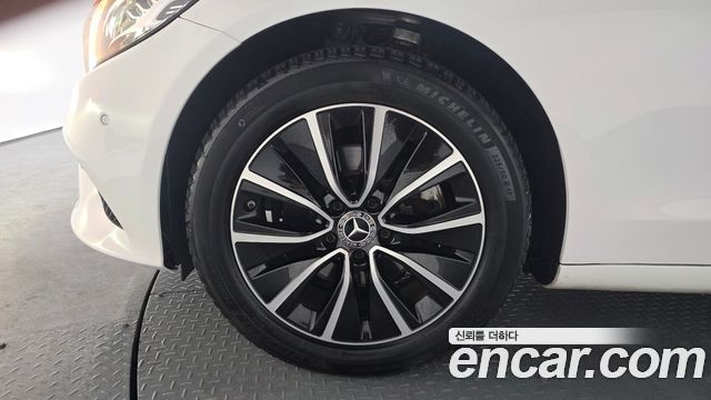 Mercedes-Benz C-Class C200