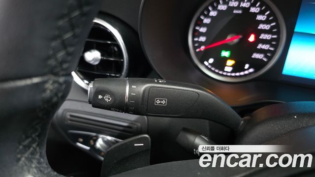 Mercedes-Benz C-Class C200
