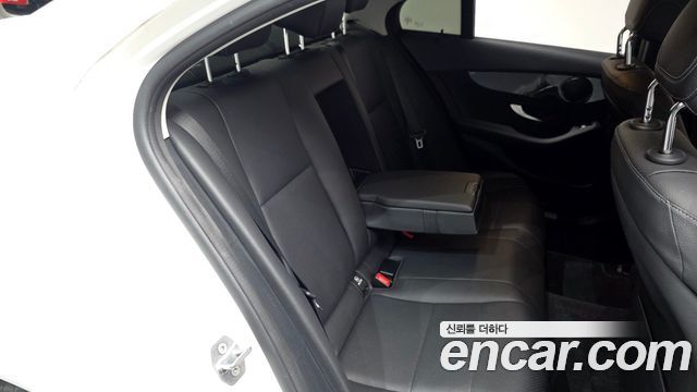 Mercedes-Benz C-Class C200