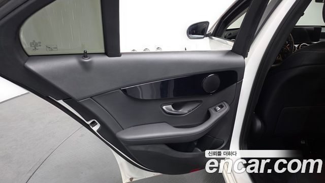 Mercedes-Benz C-Class C200