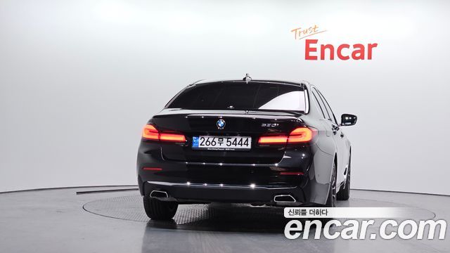 BMW 5-Series 530i Luxury