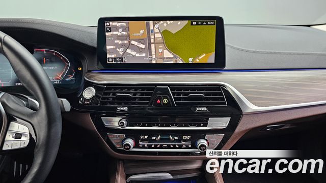 BMW 5-Series 530i Luxury