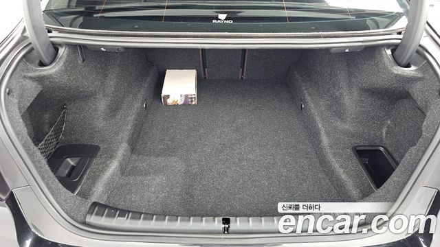 BMW 5-Series 530i Luxury