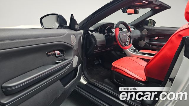 Land Rover Range Rover Evoque 2.0 TD4 SE Dynamic Convertible