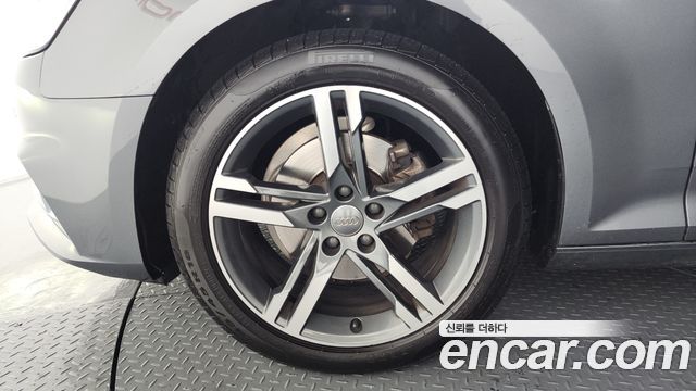 Audi A4 (B9) 40 TFSI Premium