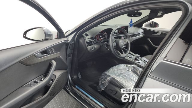 Audi A4 (B9) 40 TFSI Premium