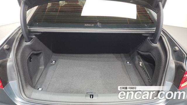Audi A4 (B9) 40 TFSI Premium